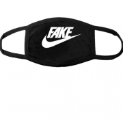 Тканинна маска для обличчя з надписью "Fake" в стилі Nike